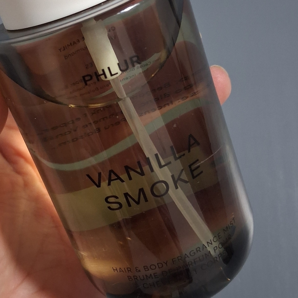 PHLUR Vanilla Smoke Hair & Body Fragrance Mist - Amber - Picture 2 of 4
